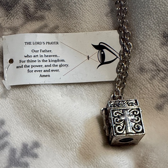 Source Unknown Jewelry - Lords Prayer Necklace nwot